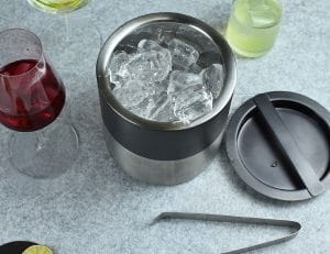 Read more about the article Stand out from your competitors with customised Ice Buckets and winebuckets