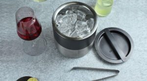 Read more about the article What is the purpose of ice buckets in hotels?