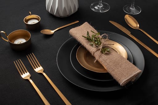 Read more about the article  Tableware Trends in Dubai: What’s New in 2025 for Luxury Hotels